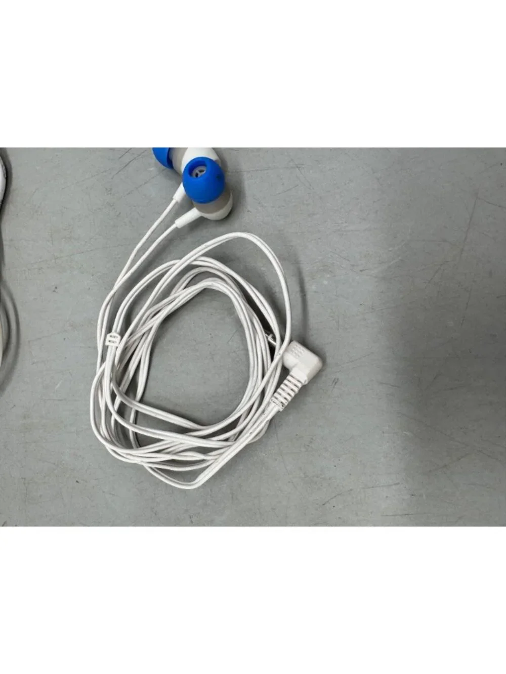 Mixed Wired Earbud Lot With 3.5mm Jack - Samsung & Others 3 Pairs READ